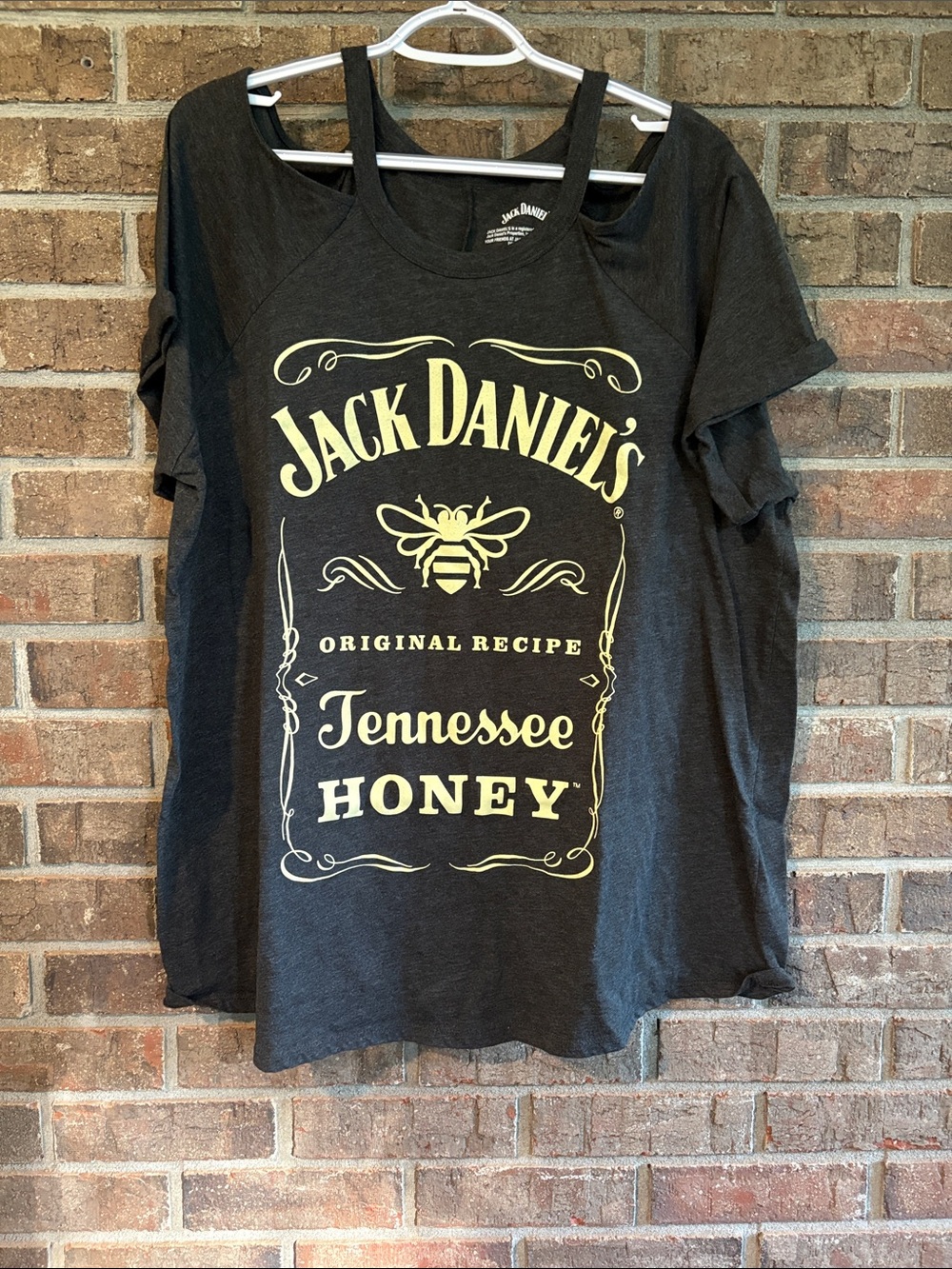 Jack Daniel's Black Tennessee Honey Graphic Short Sleeve Top